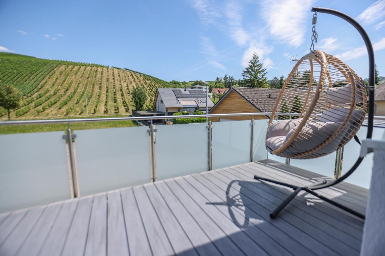 Penthouse-Wohnung I 100 Qm I Blick Auf Die Weinreben I Nespresso I Emma Matratzen Аугген Экстерьер фото